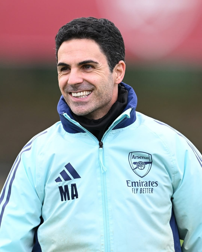 默森：塞门约去曼城？瓜迪奥拉都不知道待多久，他应该去热刺（默森建议：塞门约别去曼城，瓜帅前景未明，转投热刺更合适）