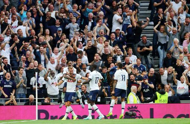 足球中的“无球跑动”意义