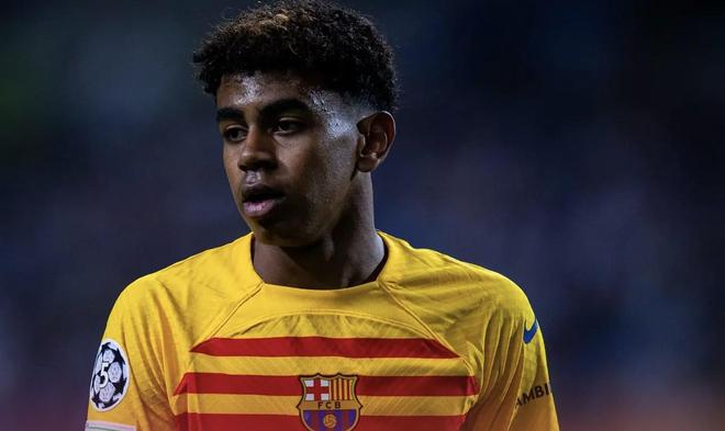 官方：迈阿密国际与38岁老将苏亚雷斯续约至2026年底（官宣：38岁苏亚雷斯与迈阿密国际续约，合同至2026年末）