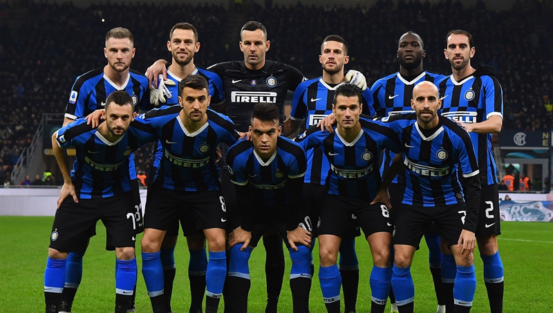 那不勒斯主场迎战尤文图斯，两队积分相近，那不勒斯伤兵满营，主场难胜尤文，可能战平。