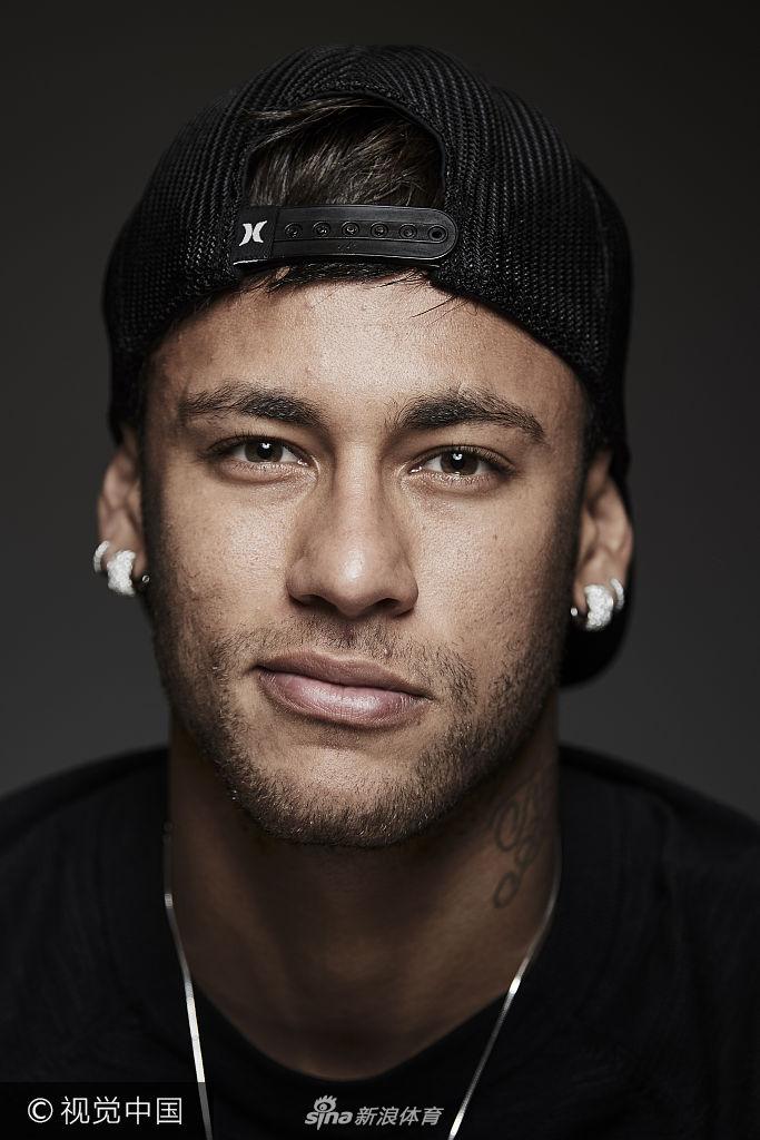 曼联7000万签沃顿有一前提，阿莫林自信可实现！卡里克钦点其接班