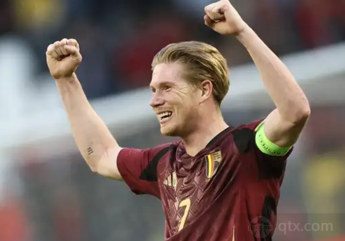 施洛特贝克批队友：大家各自为战，替补登场的球员还一直丢球